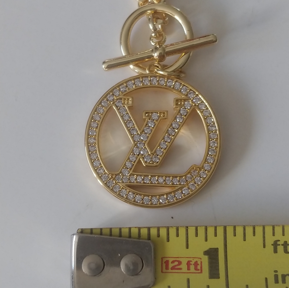 Louis Vuitton Gold and Crystal Pendant Necklace - Picture 5 of 12